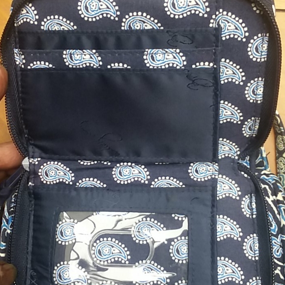 Vera Bradley quilted wallet - Picture 5 of 9